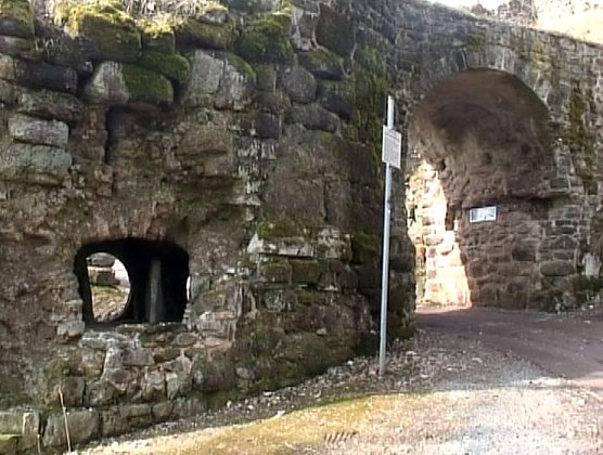 Ruine Hohnstein (Foto: Manfred Thiel) Ruine Hohnstein (Foto: Manfred Thiel)