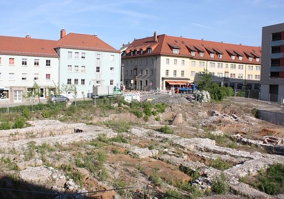 Bauplatz (Foto: P. Grabe) Bauplatz (Foto: P. Grabe)