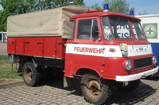 Feuerwehrauto (Foto: Stadt Sondershausen) Feuerwehrauto (Foto: Stadt Sondershausen)