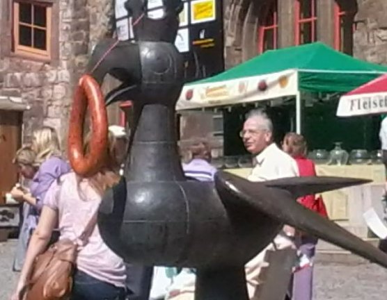 Knackwurst im Schnabel (Foto: privat) Knackwurst im Schnabel (Foto: privat)