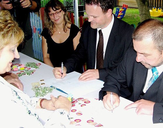 Unterzeichnet (Foto: privat) Unterzeichnet (Foto: privat)