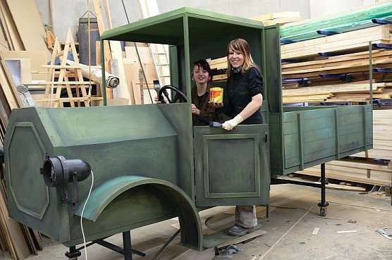 Azubis bei der Arbeit (Foto: Ilka K&uuml;hn)