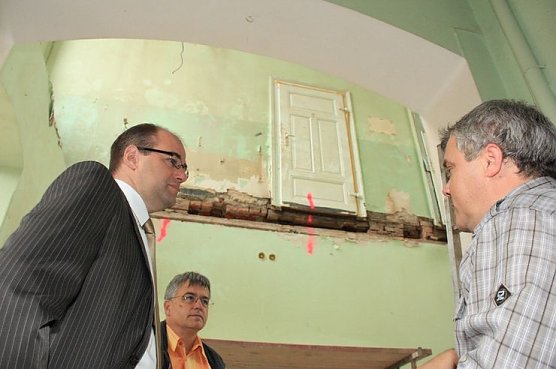 &Uuml;berblick verschafft (Foto: P. Grabe)