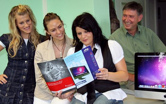 Neues Programm, neue Rechner (Foto: J. Piper) Neues Programm, neue Rechner (Foto: J. Piper)