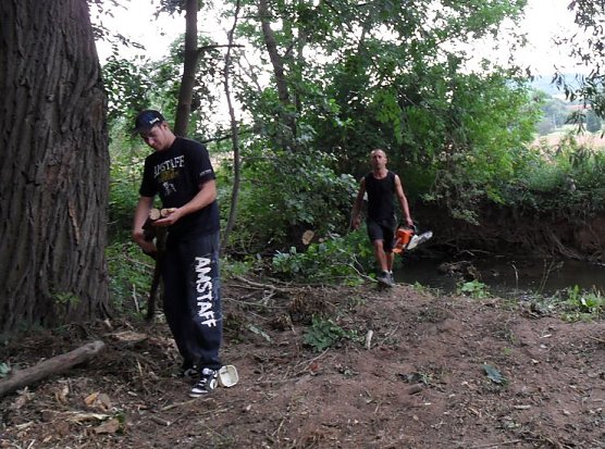 Hilfe für Apostelbrücke (Foto: privat) Hilfe für Apostelbrücke (Foto: privat)