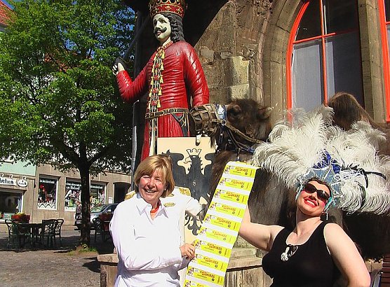 100 Zirkuskarten übergeben (Foto: nnz) 100 Zirkuskarten übergeben (Foto: nnz)