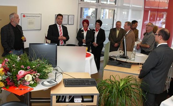 Filiale in Wipperdorf er&ouml;ffnet (Foto: nnz)