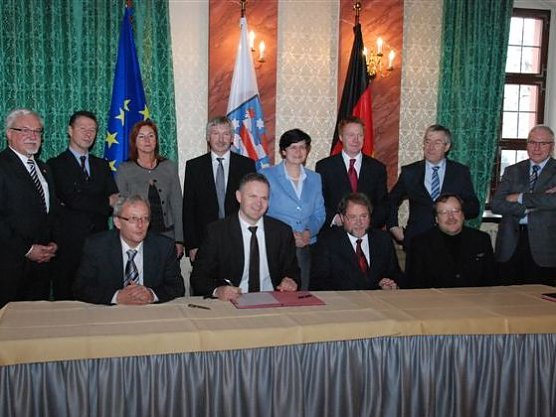 Rahmenvereinbarung unterzeichnet (Foto: privat)