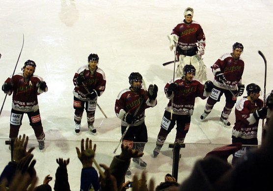 Dank an die Fans (Foto: R. Koch) Dank an die Fans (Foto: R. Koch)