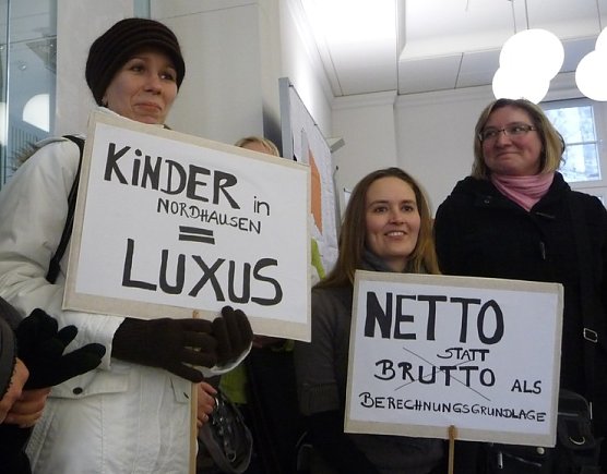 Bürger protestieren (Foto: nnz) Bürger protestieren (Foto: nnz)