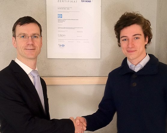 &Uuml;bergeben (Foto: privat)