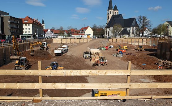 Blick in die Baugrube (Foto: nnz)