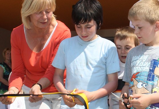 Band durchschnitten (Foto: P. Grabe)