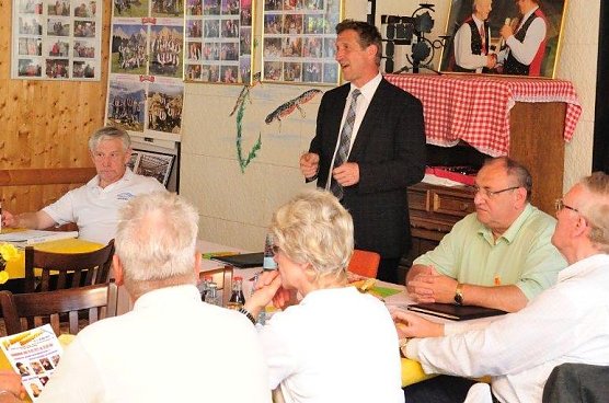 Beratung mit Vereinen (Foto: privat) Beratung mit Vereinen (Foto: privat)