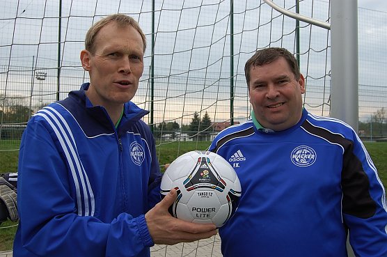 B&auml;lle mit Symbolkraft (Foto: Wacker Nordhausen)