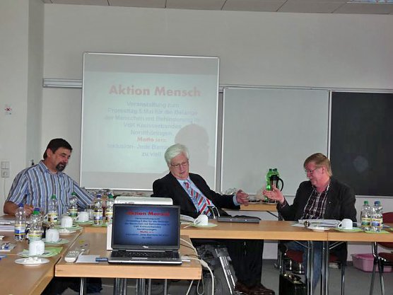 Inklusion - alle einbeziehen! (Foto: Karl-Heinz Herrmann) Inklusion - alle einbeziehen! (Foto: Karl-Heinz Herrmann)