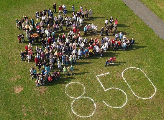 Kleiner Mensch ganz gro&szlig; (Foto: E. Seifert)