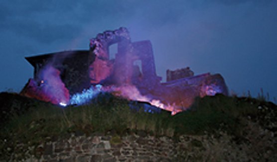 Burg in Flammen (Foto: privat)
