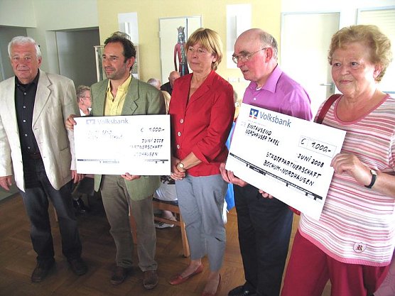 &Uuml;bergeben (Foto: psv)