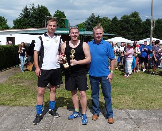 Gäste räumten ab (Foto: Karl-Heinz Herrmann) Gäste räumten ab (Foto: Karl-Heinz Herrmann)