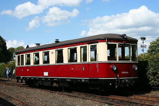 Triebwagen unterwegs (Foto: HSB)