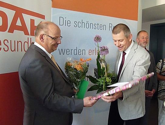 Prosit auf "Unruhestand" (Foto: Karl-Heinz Herrmann) Prosit auf "Unruhestand" (Foto: Karl-Heinz Herrmann)