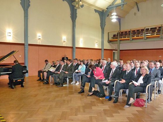 Vorsteher eingeführt (Foto: Karl-Heinz Herrmann) Vorsteher eingeführt (Foto: Karl-Heinz Herrmann)