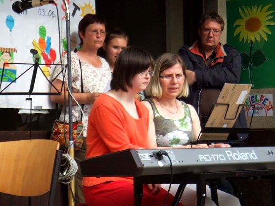 Noten verbinden (Foto: Autoren)