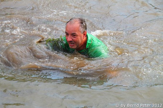 Tauziehen und Gaudi (Foto: Bernd Peter)