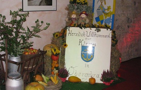 Kirmes wird vorbereitet (Foto: Michael Randel) Kirmes wird vorbereitet (Foto: Michael Randel)