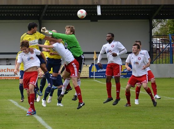 Tunc erzielt das Siegtor gegen Gotha (Foto: H. Michel) Tunc erzielt das Siegtor gegen Gotha (Foto: H. Michel)