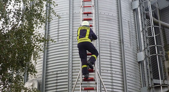 Gemeinsame Ausbildung (Foto: A. Liesegang) Gemeinsame Ausbildung (Foto: A. Liesegang)