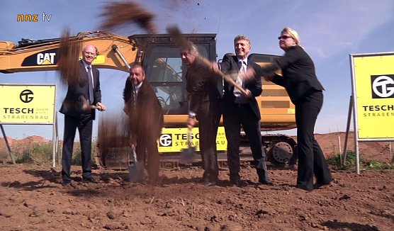 Erster Spatenstich (Foto: nnz-tv) Erster Spatenstich (Foto: nnz-tv)