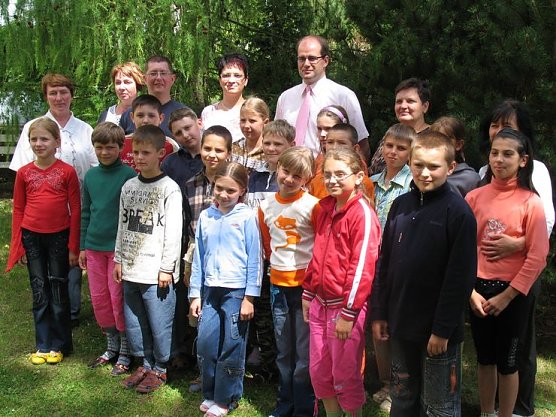 Kinder und Bürgermeister (Foto: psv) Kinder und Bürgermeister (Foto: psv)