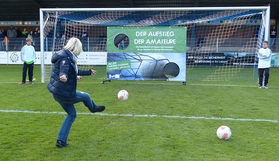 Kultur gegen Sport gegen Torwand (Foto: B. Susemihl)