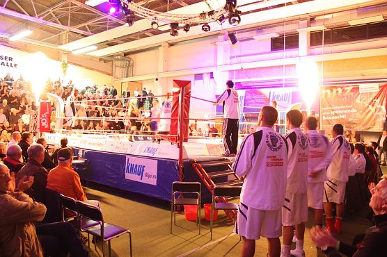 Energiereiche Boxnacht (Foto: P. Grabe)