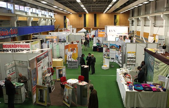 Blick in die Ausstellungshalle (Foto: nnz) Blick in die Ausstellungshalle (Foto: nnz)