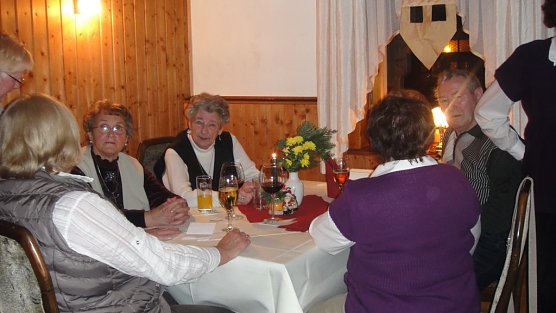 Senioren feierten (Foto: Familie Held) Senioren feierten (Foto: Familie Held)