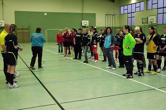 Hallenmeisterschaft ausgespielt (Foto: Karl-Heinz Herrmann) Hallenmeisterschaft ausgespielt (Foto: Karl-Heinz Herrmann)