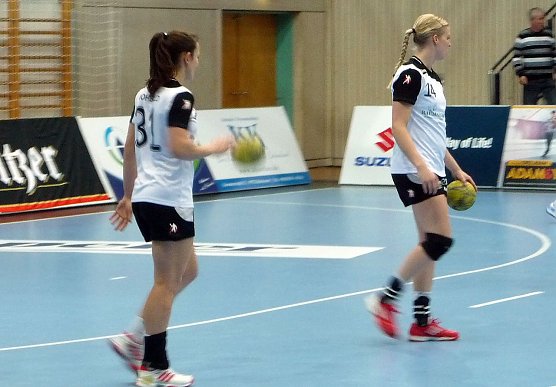 Stimmung unterm Hallendach (Foto: nnz)