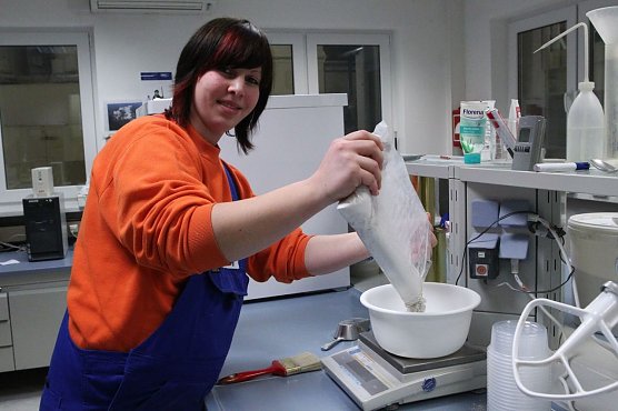 Im Labor von Knauf in Rottleberode (Foto: Knauf)