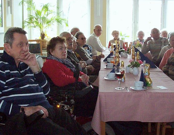 Blick auf die G&auml;ste (Foto: Renate John)