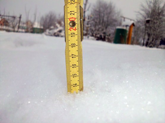 Schneeh&ouml;he (Foto: R. Wisse)