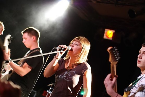 Live dabei: Face to Face (Foto: KJR)