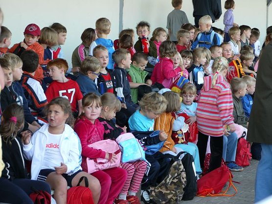 Begeisterung auf dem Sportplatz (Foto: nnz)