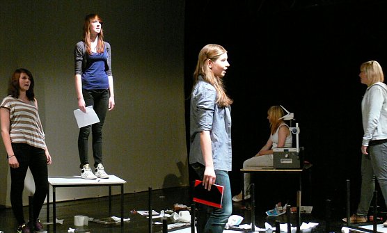 Schüler machen Theater (Foto: Theater Nordhausen) Schüler machen Theater (Foto: Theater Nordhausen)