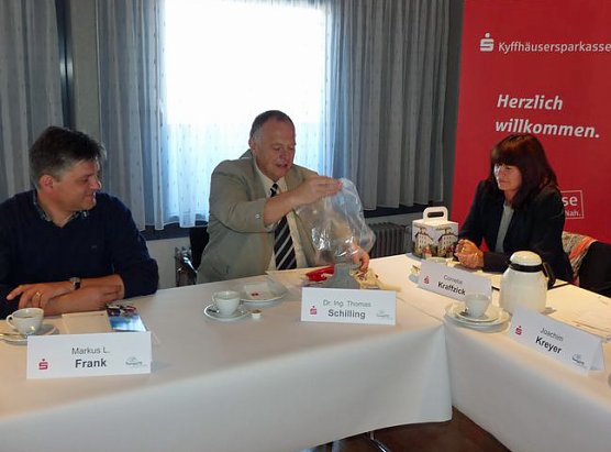 Spendenaktionen für Fluthilfeopfer (Foto: Karl-Heinz Herrmann) Spendenaktionen für Fluthilfeopfer (Foto: Karl-Heinz Herrmann)