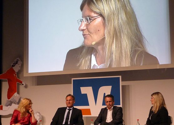 Diskussionsrunde (Foto: nnz)