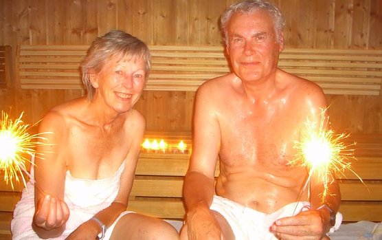 Schwitzen und blitzen (Foto: Badehaus)