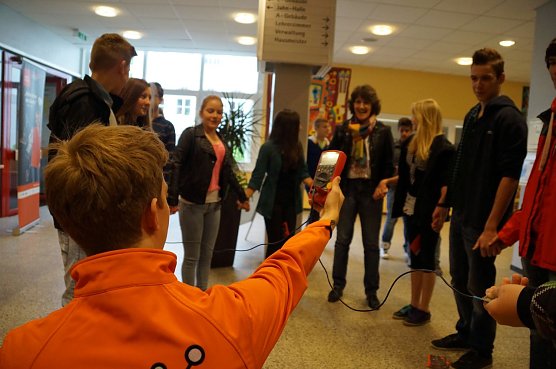 Spannung in der Schülerkette (Foto: privat) Spannung in der Schülerkette (Foto: privat)